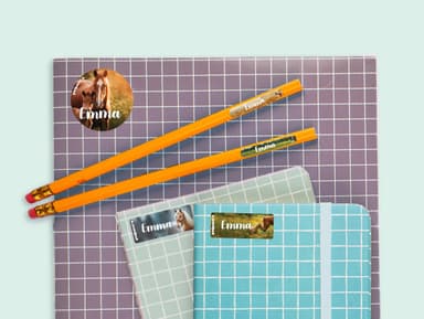 Zestaw naklejek imiennych-świat