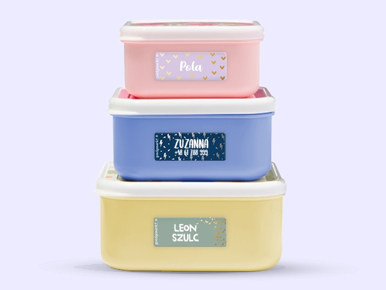 Małe naklejki imienne ze złotym wzorem