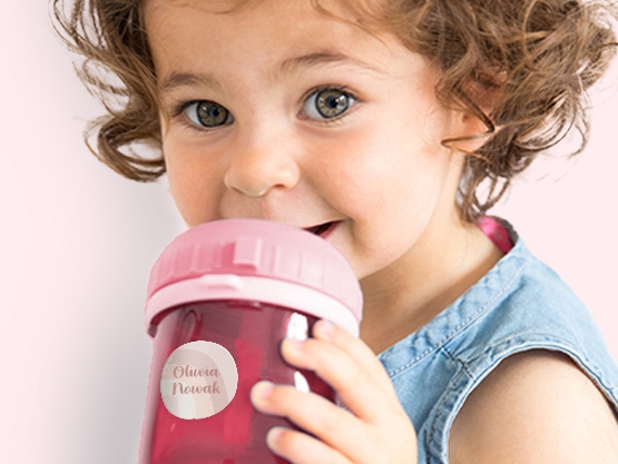 Okrągłe naklejki imienne design