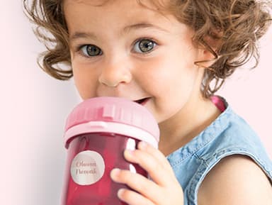 Okrągłe naklejki imienne design