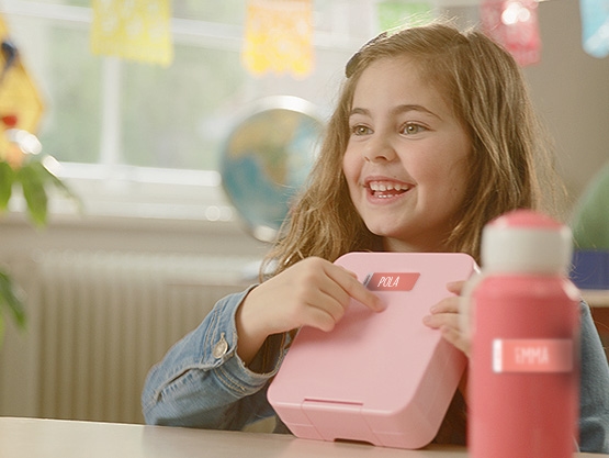 Zestaw jednokolorowych małych naklejek imiennych