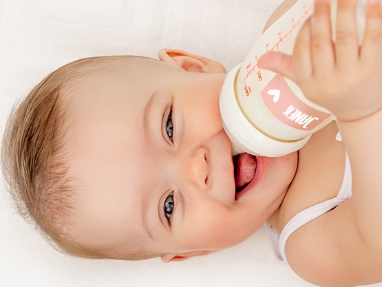 Zestaw jednokolorowych małych naklejek imiennych