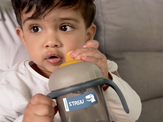 Zestaw jednokolorowych małych naklejek imiennych