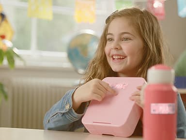 Małe naklejki imienne Design