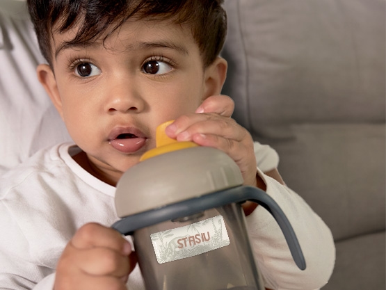 Małe naklejki imienne Design