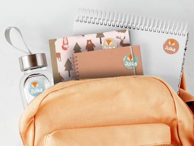 Okrągłe tematyczne naklejki imienne